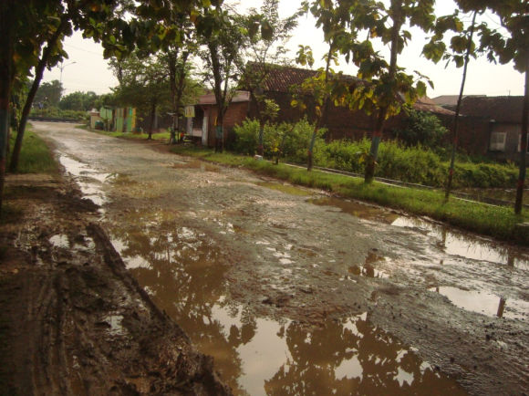 Hal Yang Membuat Kesal Saat Hujan Hal Yang Membuat Kesal Saat Hujan