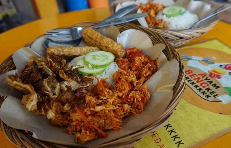 15 Ayam Geprek Di Jakarta Wajib Coba!