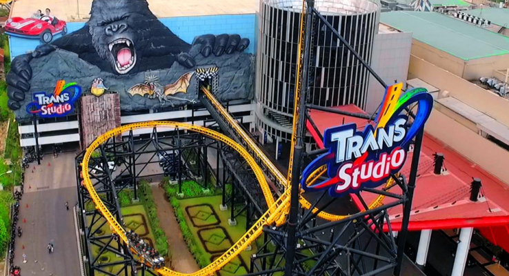 3. Tempat Piknik di Bandung: Trans Studio Bandung