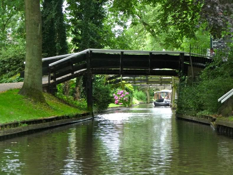 Giethoorn Si Desa tanpa jalan Di Belanda Giethoorn Si Desa tanpa jalan Di Belanda