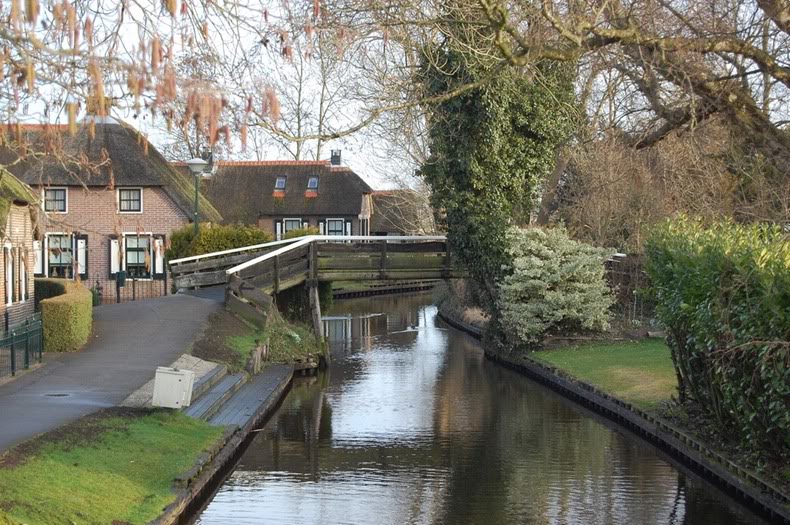 Giethoorn Si Desa tanpa jalan Di Belanda Giethoorn Si Desa tanpa jalan Di Belanda