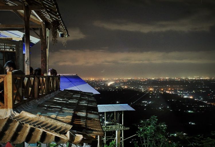 20 Destinasi Liburan Terbaik di Yogyakarta Yang Wajib Dikunjungi! 20 Destinasi Liburan Terbaik di Yogyakarta Yang Wajib Dikunjungi!