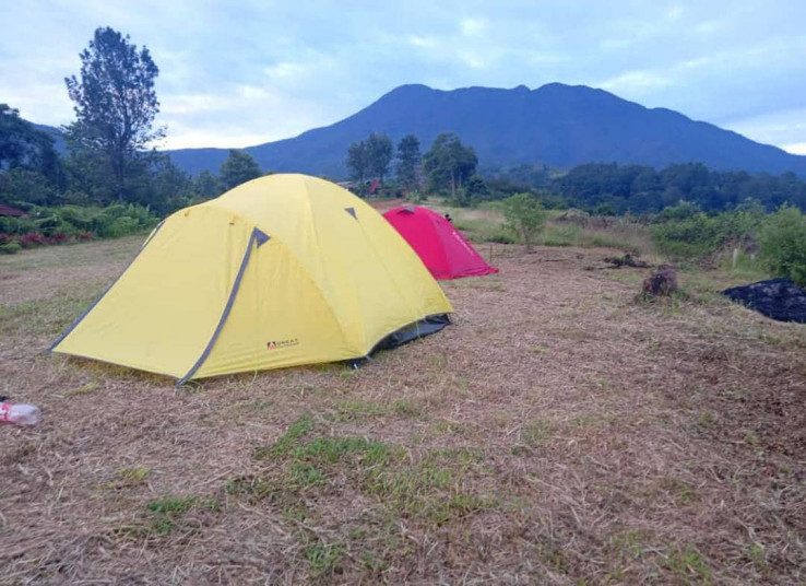 Camping Gayatri: Rute, Fasilitas Unggulan, dan Tiket Masuk