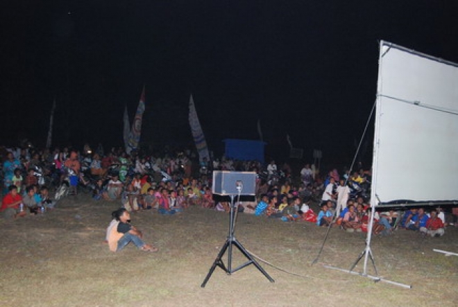 12 Fungsi Lain Dari Lapangan Sepakbola 12 Fungsi Lain Dari Lapangan Sepakbola
