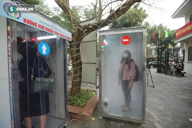 Di Vietnam Ada Banyak Bilik Anti Infeksi, di RI Cuma di Istana Jokowi? Di Vietnam Ada Banyak Bilik Anti Infeksi, di RI Cuma di Istana Jokowi?