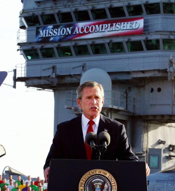 Ini 10 Foto Fenomenal Dari Perang Irak! Ini 10 Foto Fenomenal Dari Perang Irak!