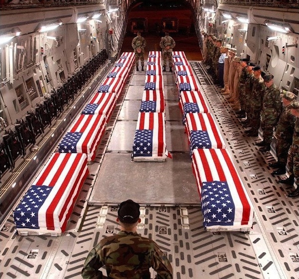 Ini 10 Foto Fenomenal Dari Perang Irak! Ini 10 Foto Fenomenal Dari Perang Irak!