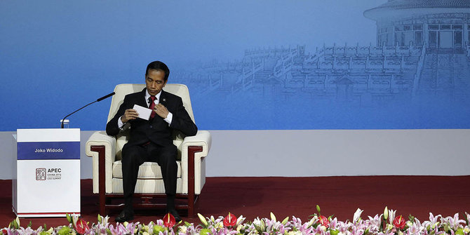 4 Cerita Unik Ketika Jokowi Presentasi Di Apec