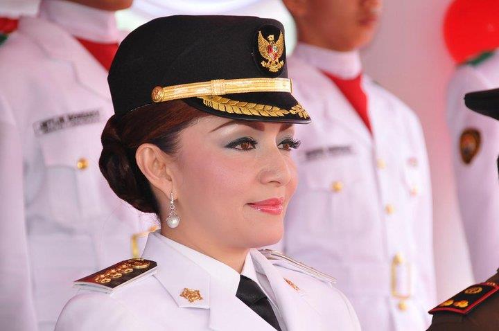 10 Kepala Daerah Dari Indonesia Yang Cantik 10 Kepala Daerah Dari Indonesia Yang Cantik