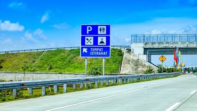 Beberapa rest area di ruas Tol Surabaya Malang estetik dan sangat nyaman. (Foto: Lamudi.co.id)