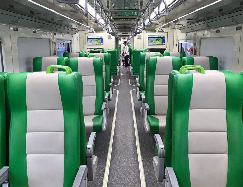 Jadwal Kereta Api Bandara Adi Soemarmo Terbaru! Jadwal Kereta Api Bandara Adi Soemarmo Terbaru!