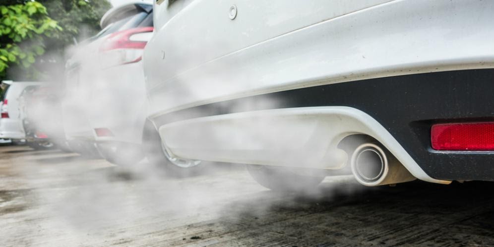 Kapan Sebaiknya Ganti Oli Mobil? Baca Disini!
