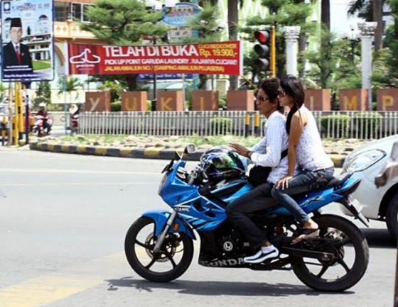 7 Bukti Bahwa Orang Indonesia Gak Pantes Dikasih Hal Bagus!