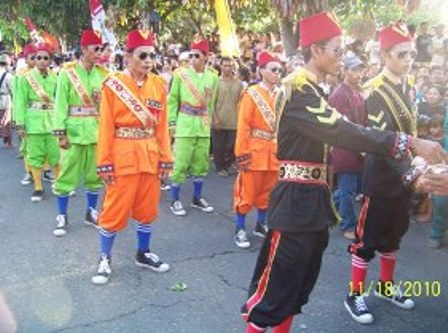 RUDAT, Kesenian Tradisional Suku Sasak Yang Hampir Punah