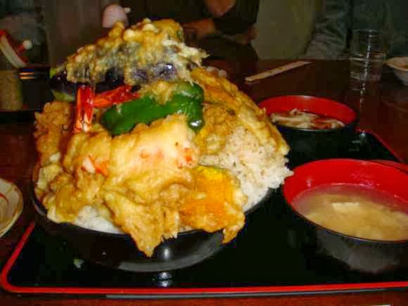 Foto - Foto Unik Makanan Porsi Super Raksasa Di Jepang Foto - Foto Unik Makanan Porsi Super Raksasa Di Jepang