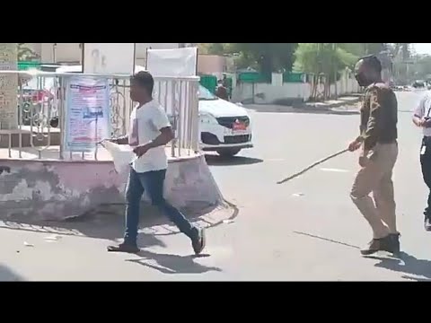 Pake Pecut! Cara Polisi India Maksa Warganya #DiRumahAja Nih! Indonesia Mau Kayak Gini Juga?