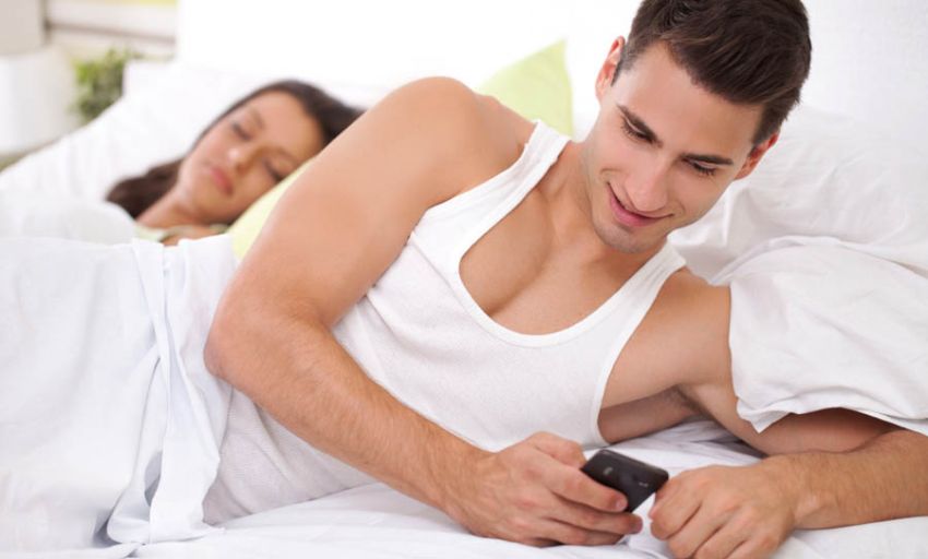 15 Alasan Kenapa Punya Pacar Gamer Itu Asik Sekali! 15 Alasan Kenapa Punya Pacar Gamer Itu Asik Sekali!