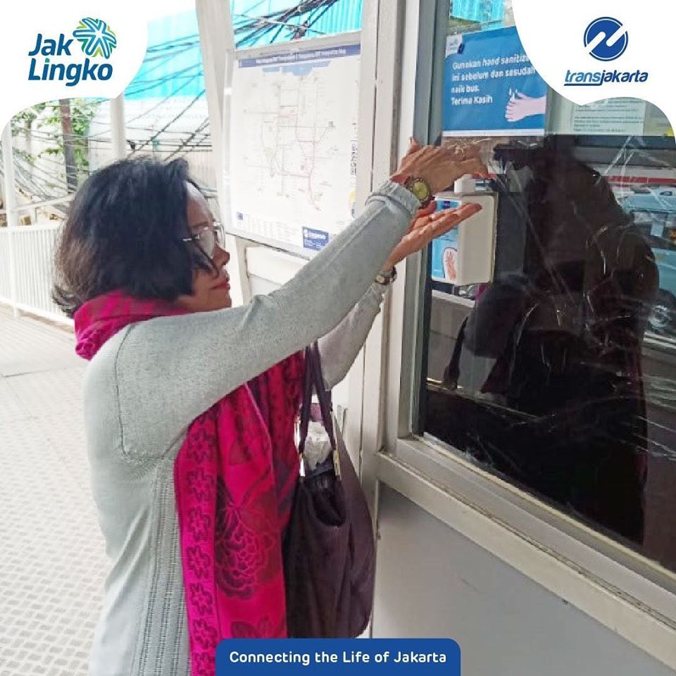 Respon KRL Commuterline Juga Transjakarta Menghadapi Virus Corona