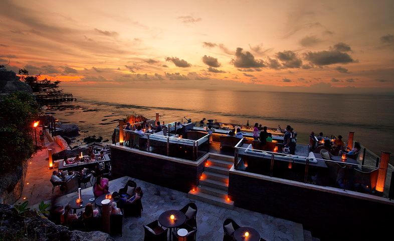 Rekomendasi Tempat Dinner Romantis Di Bali Terbaik Rekomendasi Tempat Dinner Romantis Di Bali Terbaik