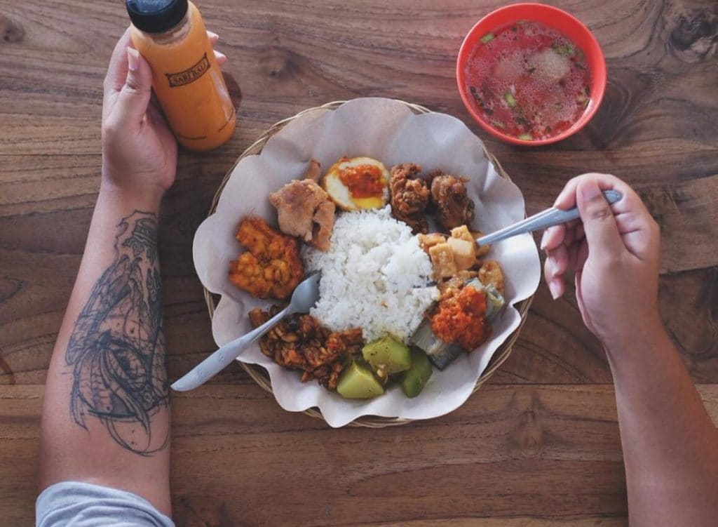 Tempat Makan di Bawah 30 Ribu di Area Kuta Tempat Makan di Bawah 30 Ribu di Area Kuta