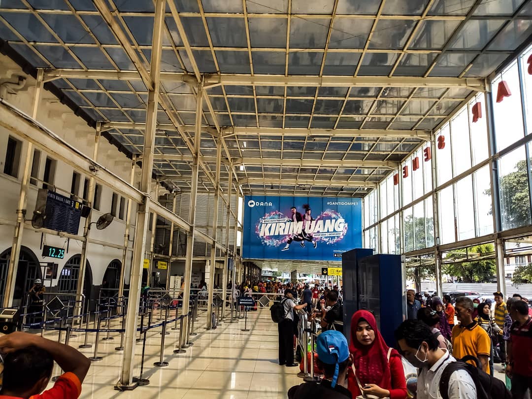 Sejarah Stasiun Pasar Senen Jakarta