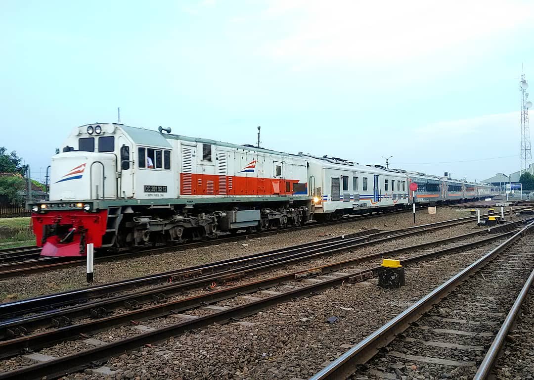 Sejarah Stasiun Pasar Senen Jakarta