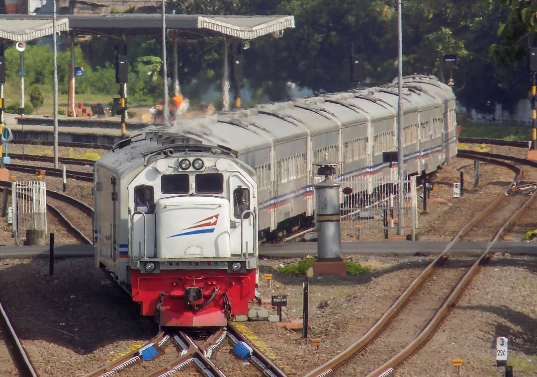 Sejarah Stasiun Pasar Senen Jakarta