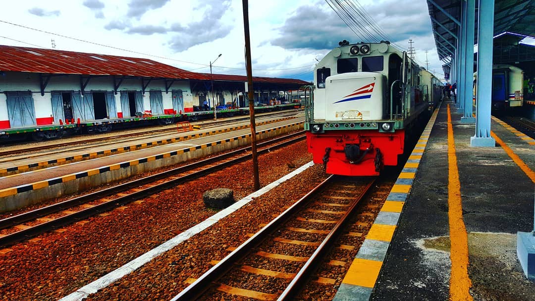 Sejarah Stasiun Pasar Senen Jakarta
