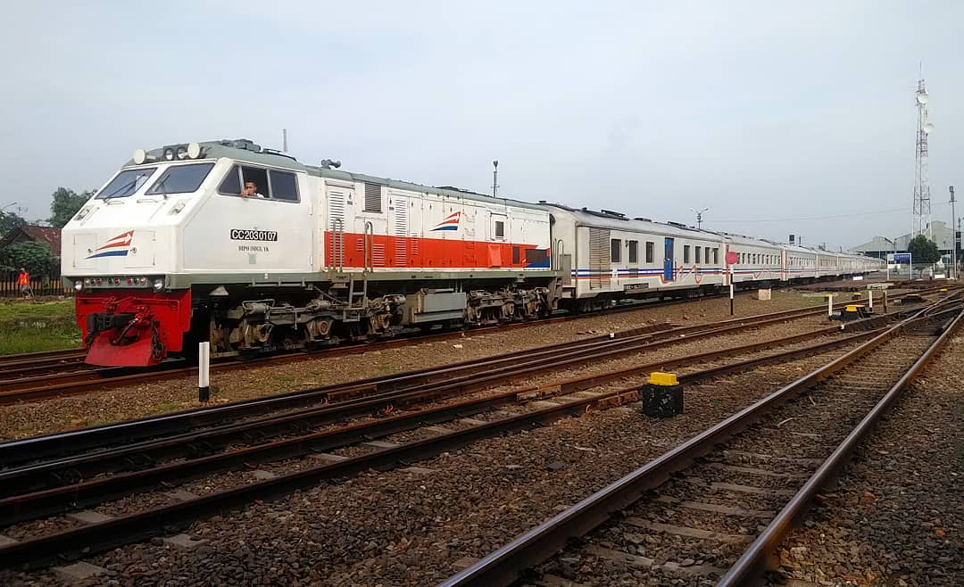 Sejarah Stasiun Pasar Senen Jakarta