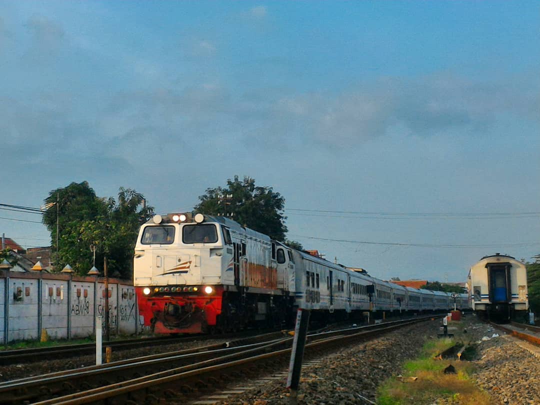 Sejarah Stasiun Pasar Senen Jakarta