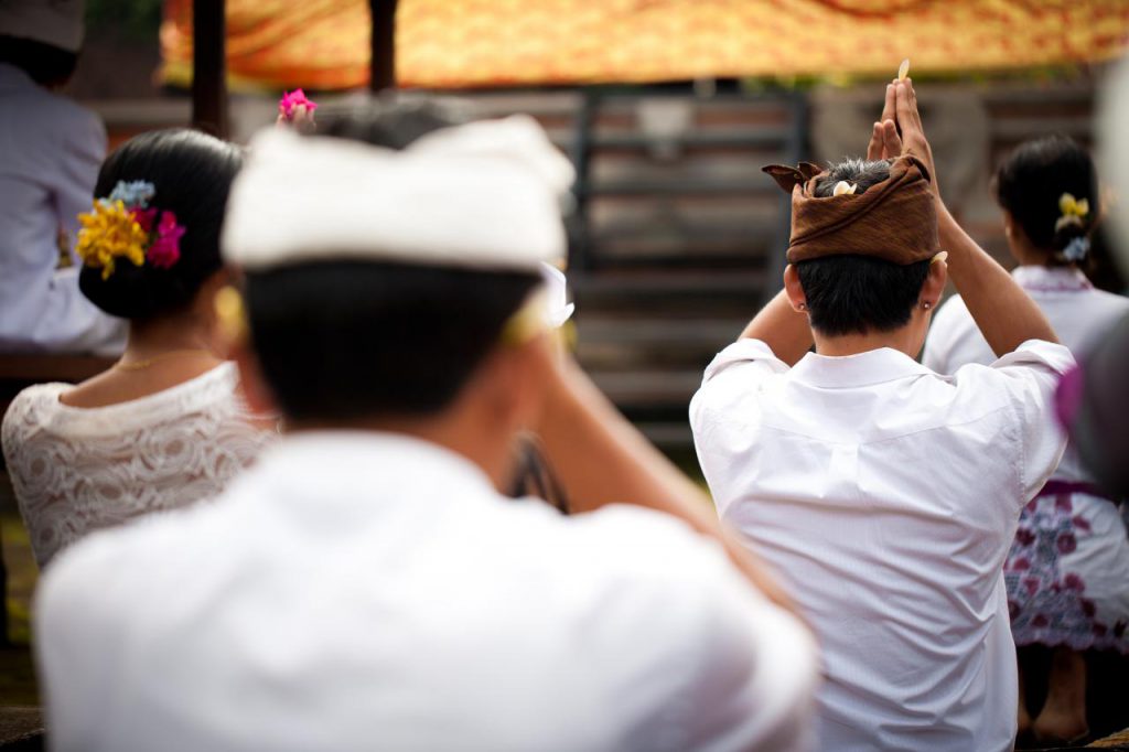Rangkaian Perayaan Menjelang Galungan Rangkaian Perayaan Menjelang Galungan