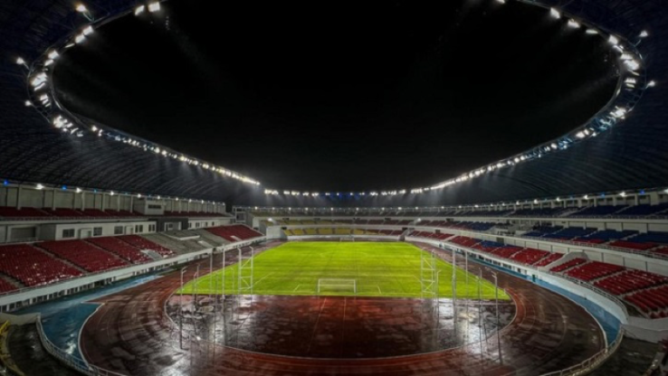 Stadion Jatidiri memiliki fasilitas modern dan berstandara internasional. (Foto: detik.com)