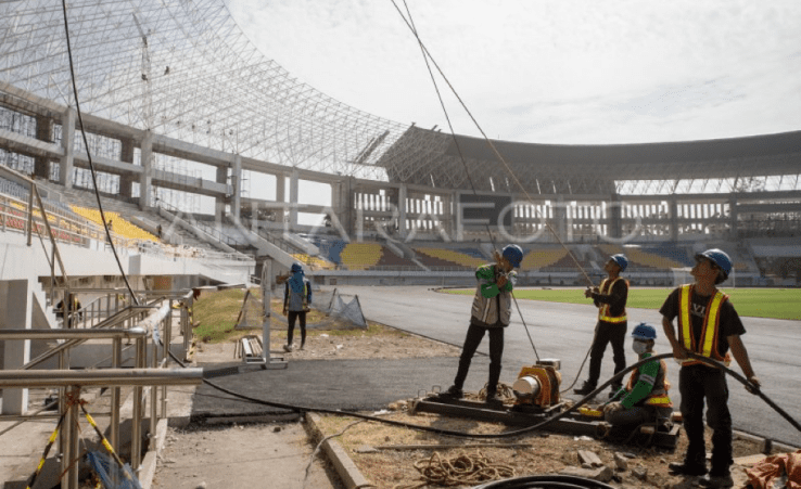 Renovasi Stadion Manahan