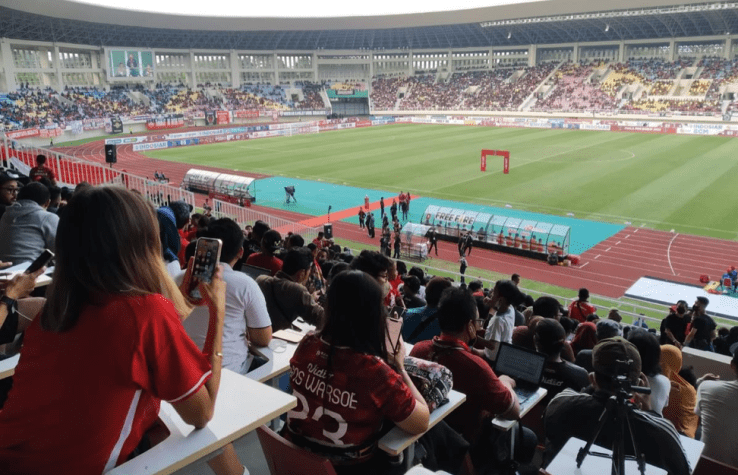 Kapasitas Stadion Manahan