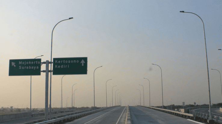 2. Pembangunan Ruas Tol Kertosono-Mojokerto