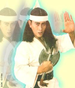 10 Jagoan Dan Pendekar Legendaris di Film Jadul Indonesia 10 Jagoan Dan Pendekar Legendaris di Film Jadul Indonesia