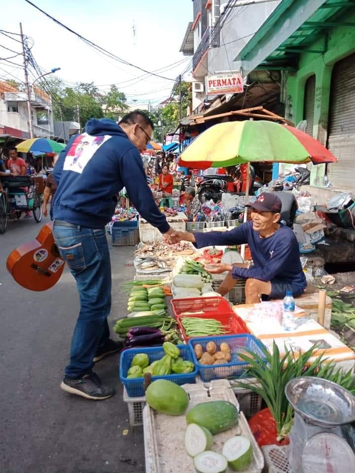 YUKK IKUT GERAKAN JAJAN 30 RIBU RUPIAH! YUKK IKUT GERAKAN JAJAN 30 RIBU RUPIAH!